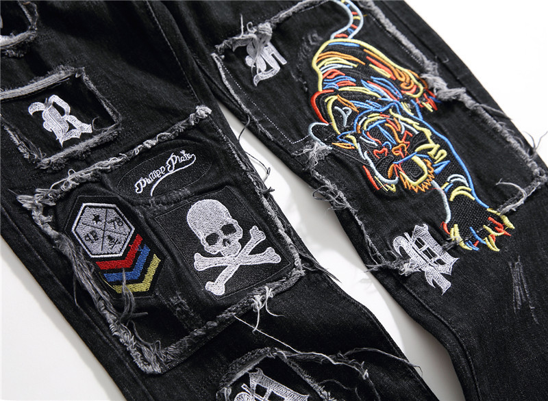 Men's Punk Style Skull Print Patchwork Jeans - Leg Details